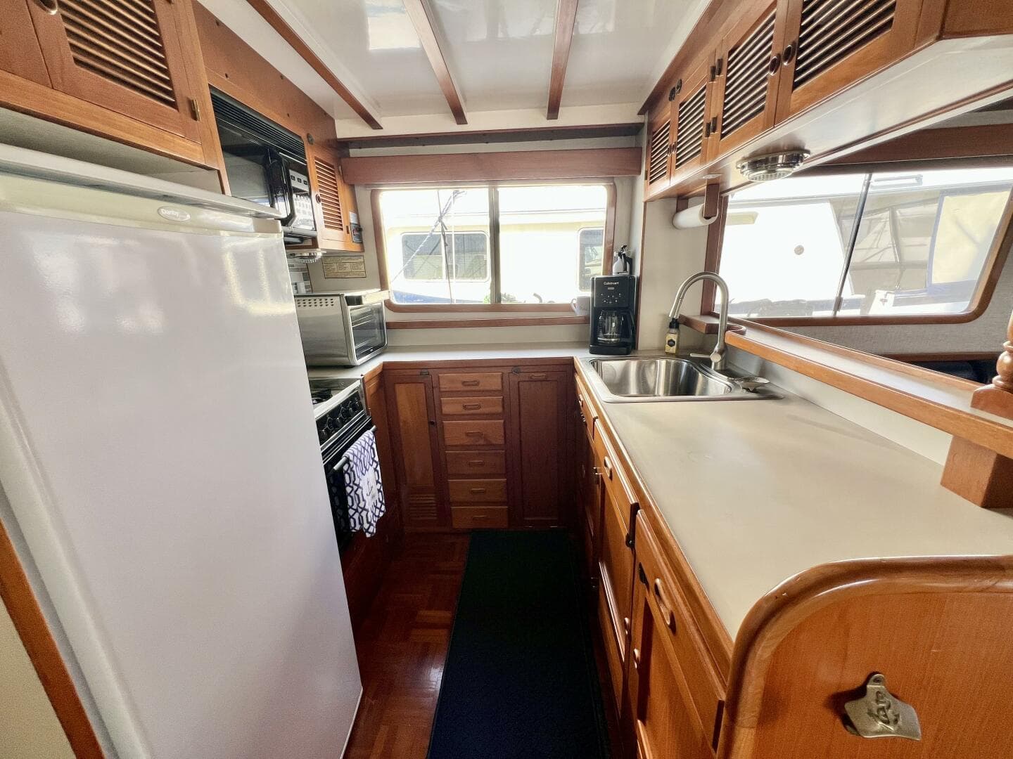 1996 Kadey-Krogen 48 Whaleback — photo 9