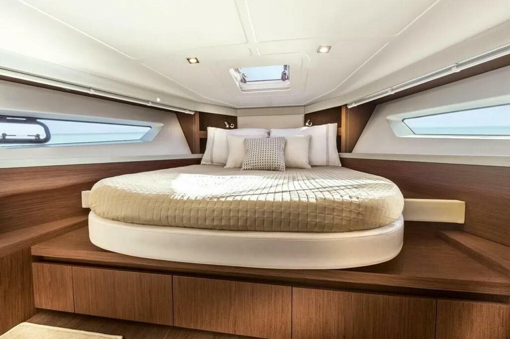 2019 Beneteau Gran Turismo 40 — photo 17