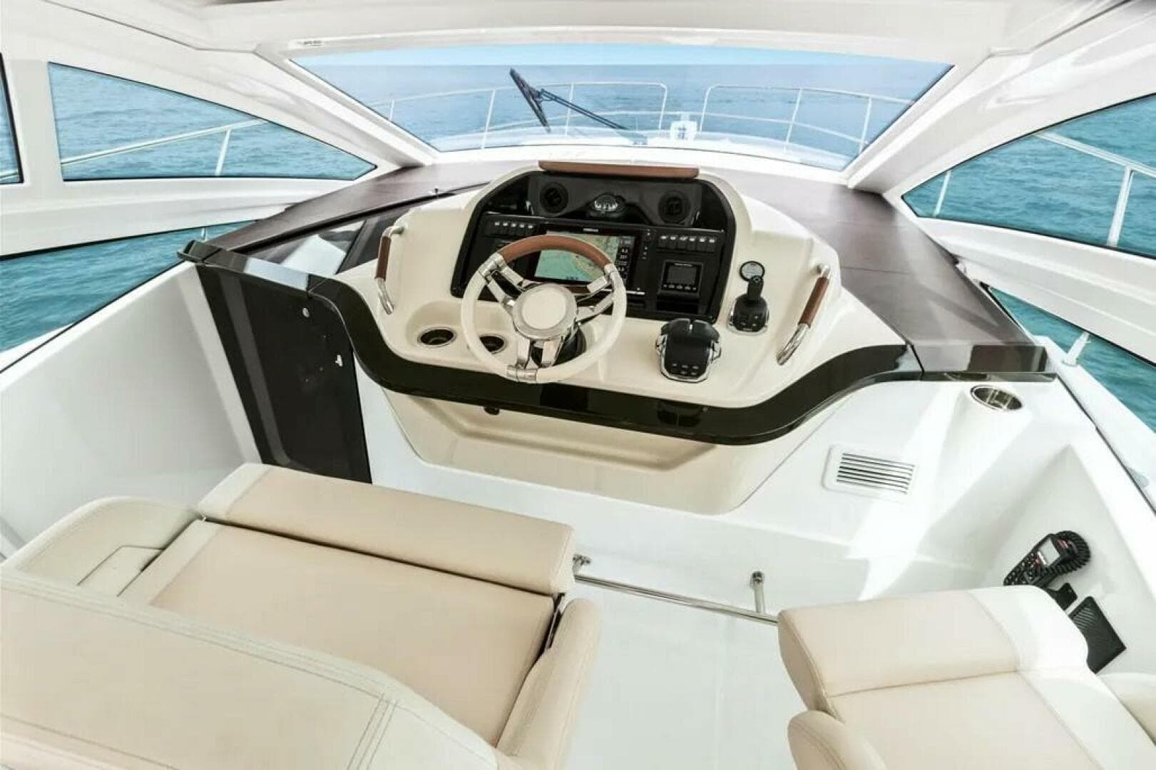 2019 Beneteau Gran Turismo 40 — photo 13