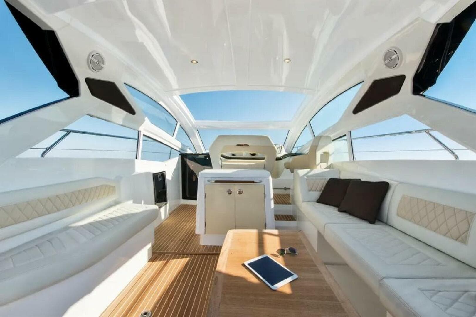 2019 Beneteau Gran Turismo 40 — photo 14