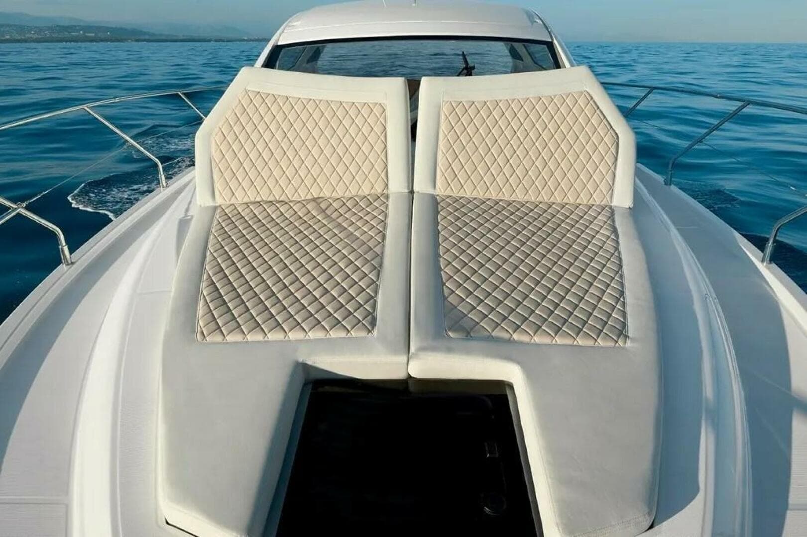 2019 Beneteau Gran Turismo 40 — photo 11