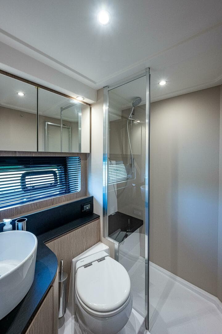 2021 Azimut 45 Atlantis — photo 22