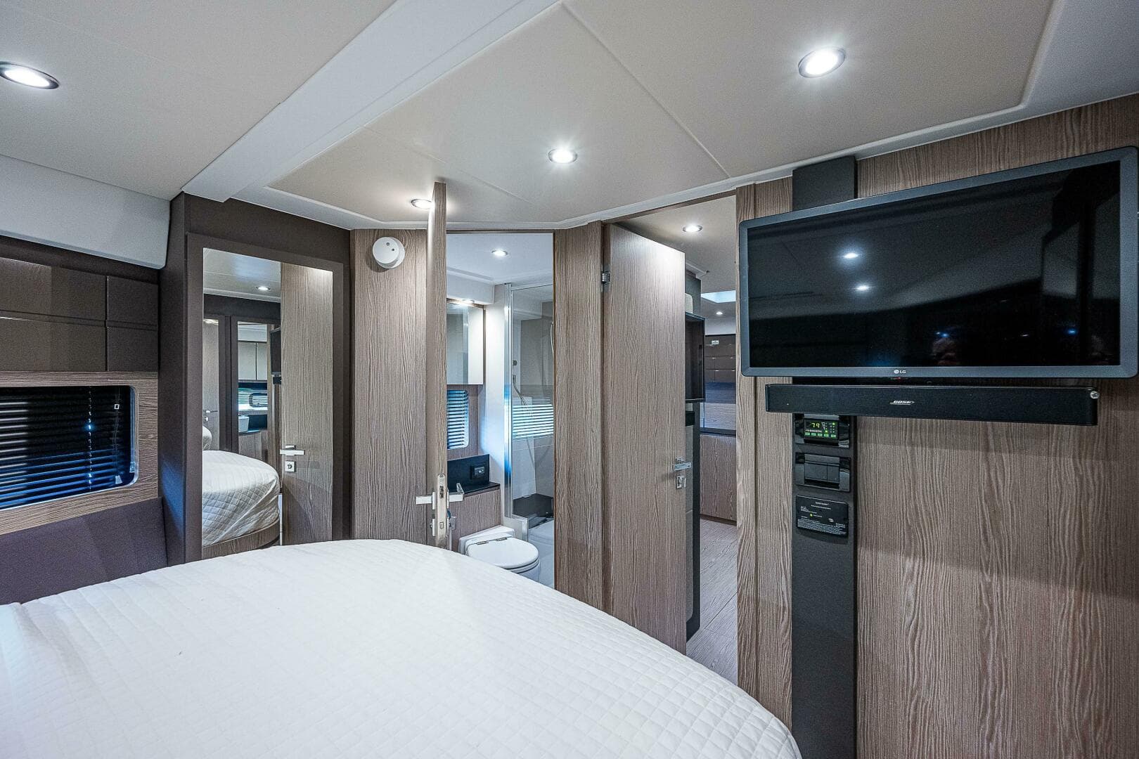 2021 Azimut 45 Atlantis — photo 21