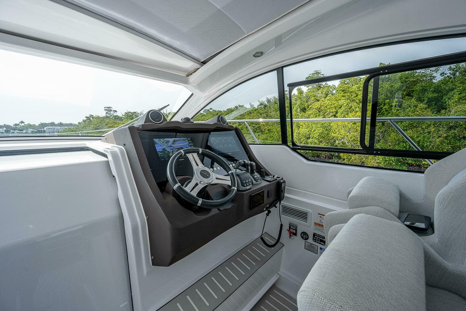 2021 Azimut 45 Atlantis — photo 12