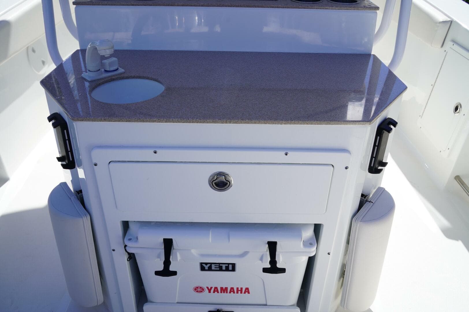 2023 Sea Hunt 275 SE — photo 7