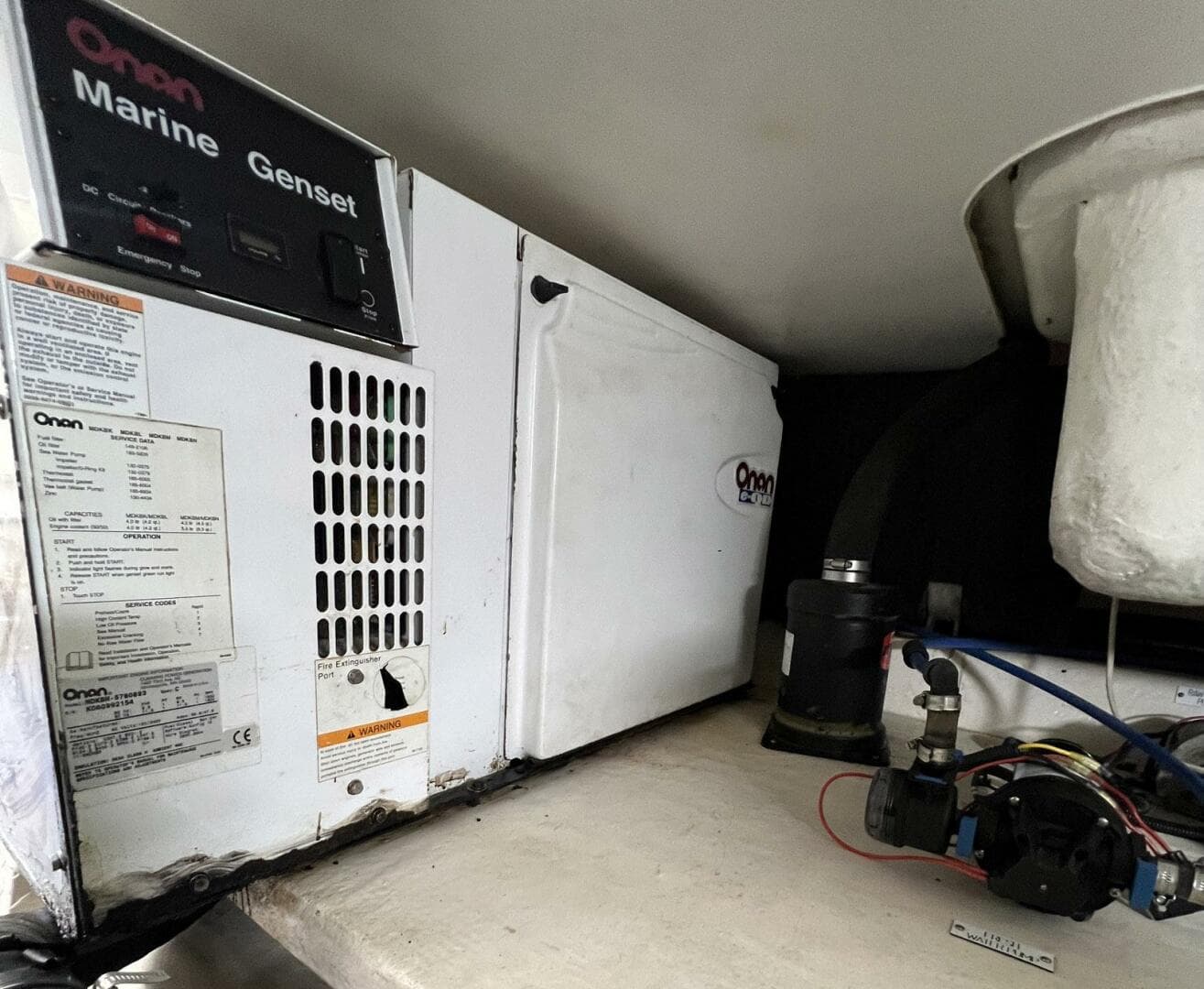 2007 Luhrs 41 Hardtop Express — photo 29