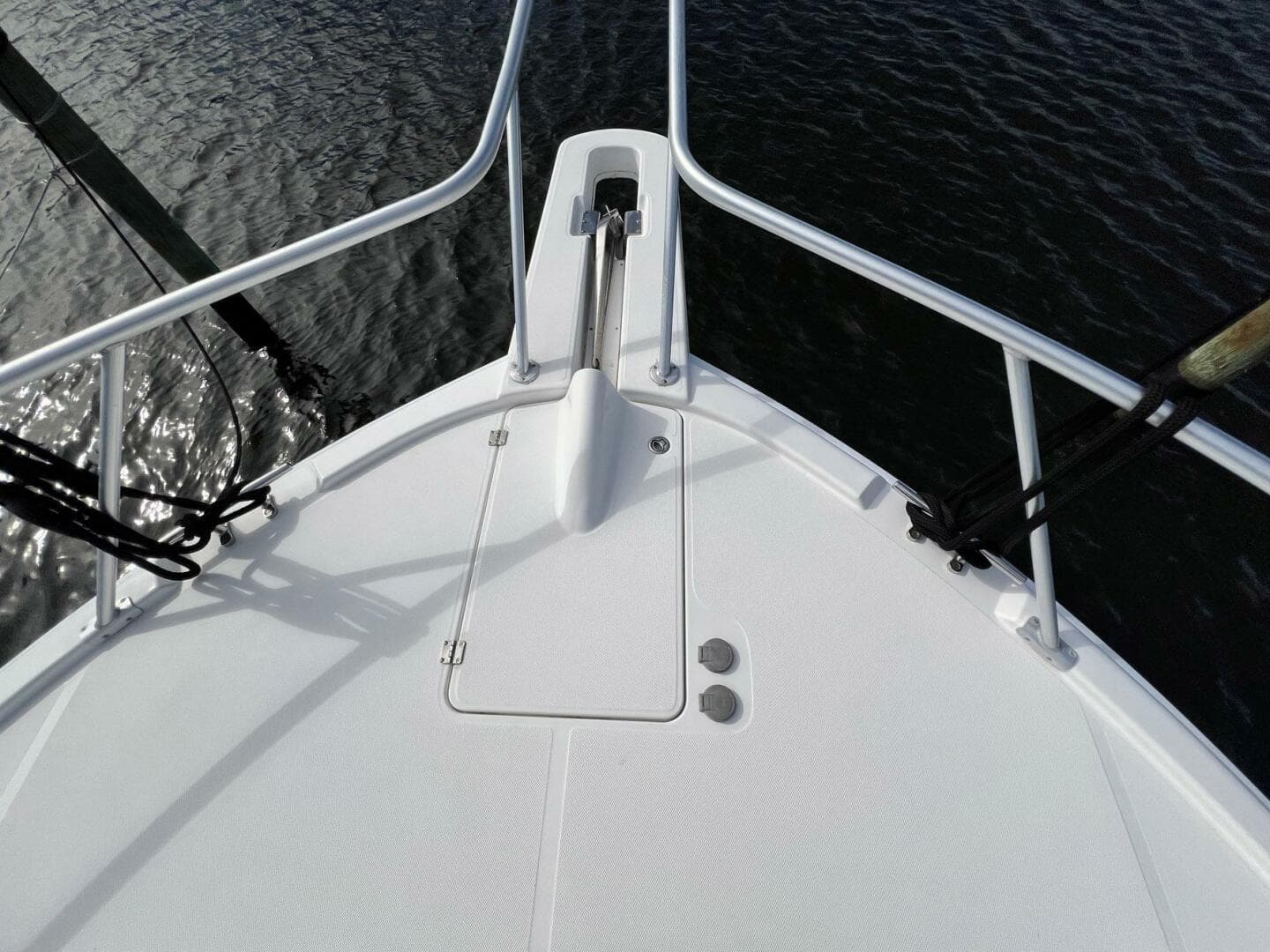 2007 Luhrs 41 Hardtop Express — photo 11