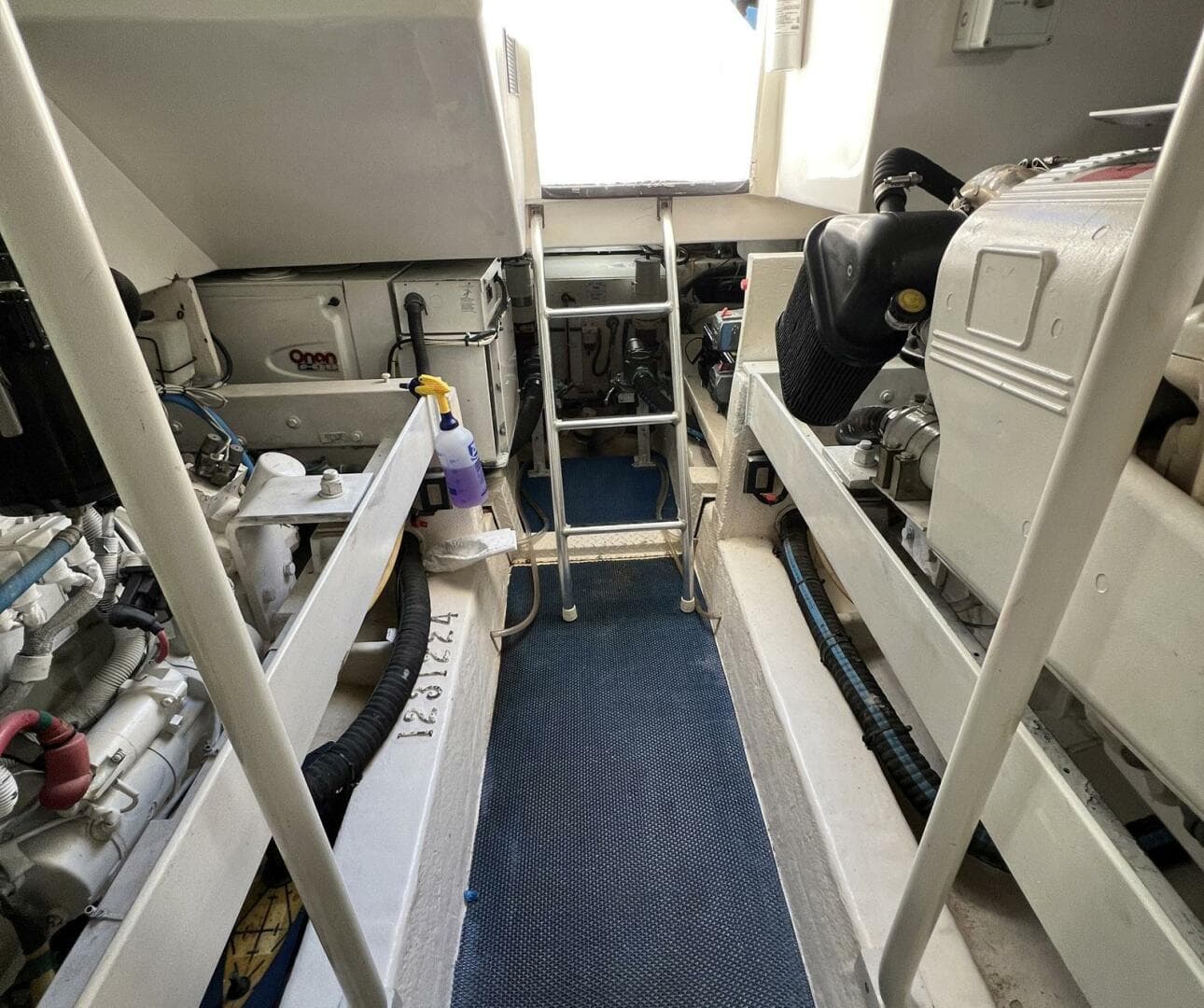 2007 Luhrs 41 Hardtop Express — photo 26