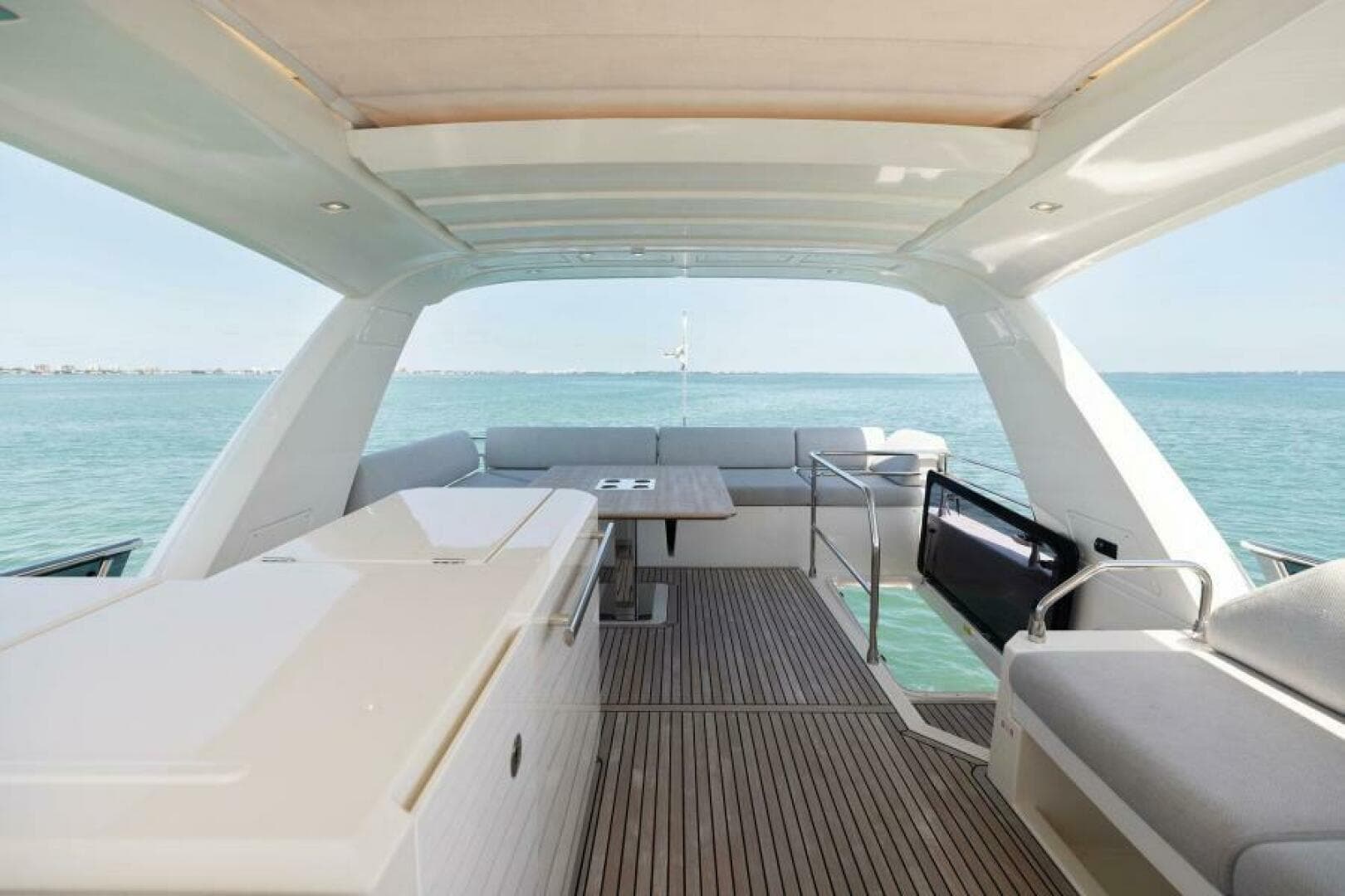 2019 Prestige 630 Flybridge — photo 65
