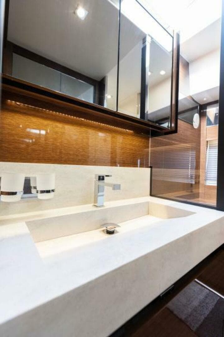 2019 Prestige 630 Flybridge — photo 42