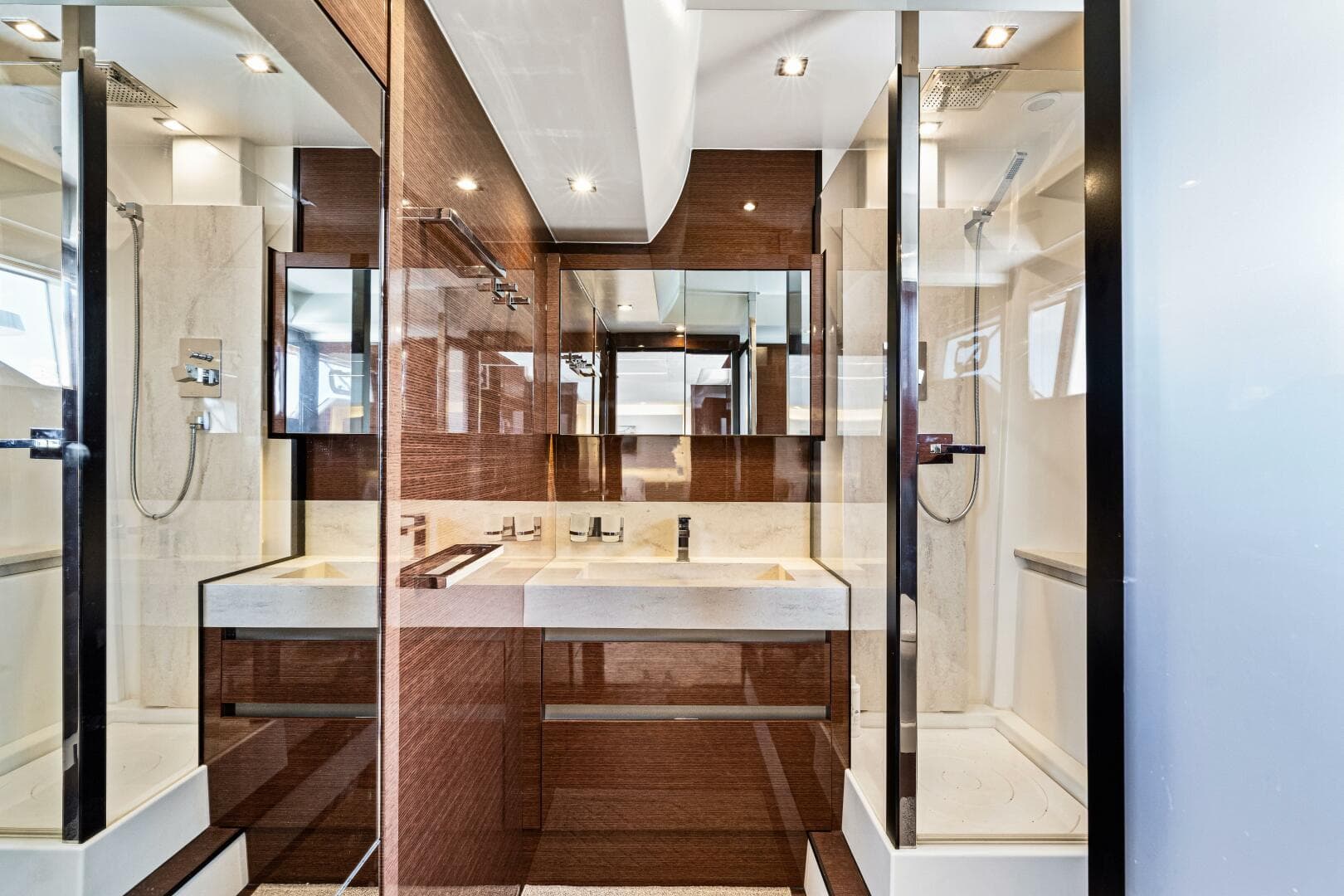 2019 Prestige 630 Flybridge — photo 48