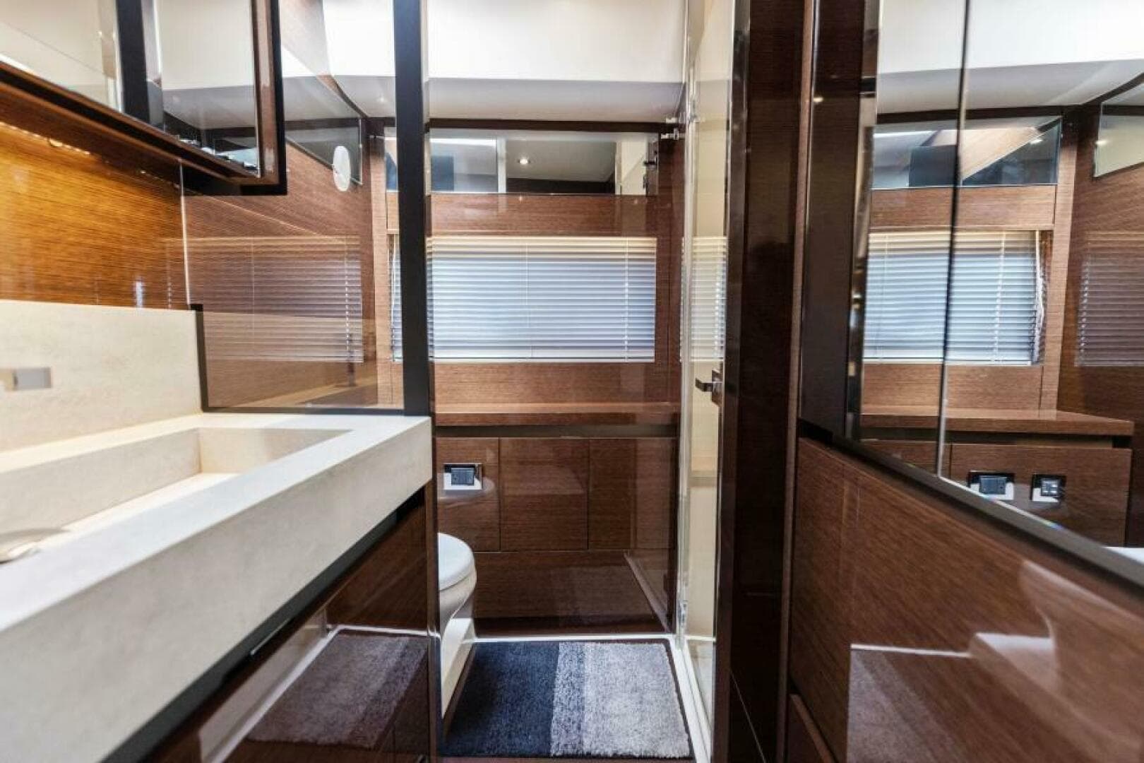 2019 Prestige 630 Flybridge — photo 41