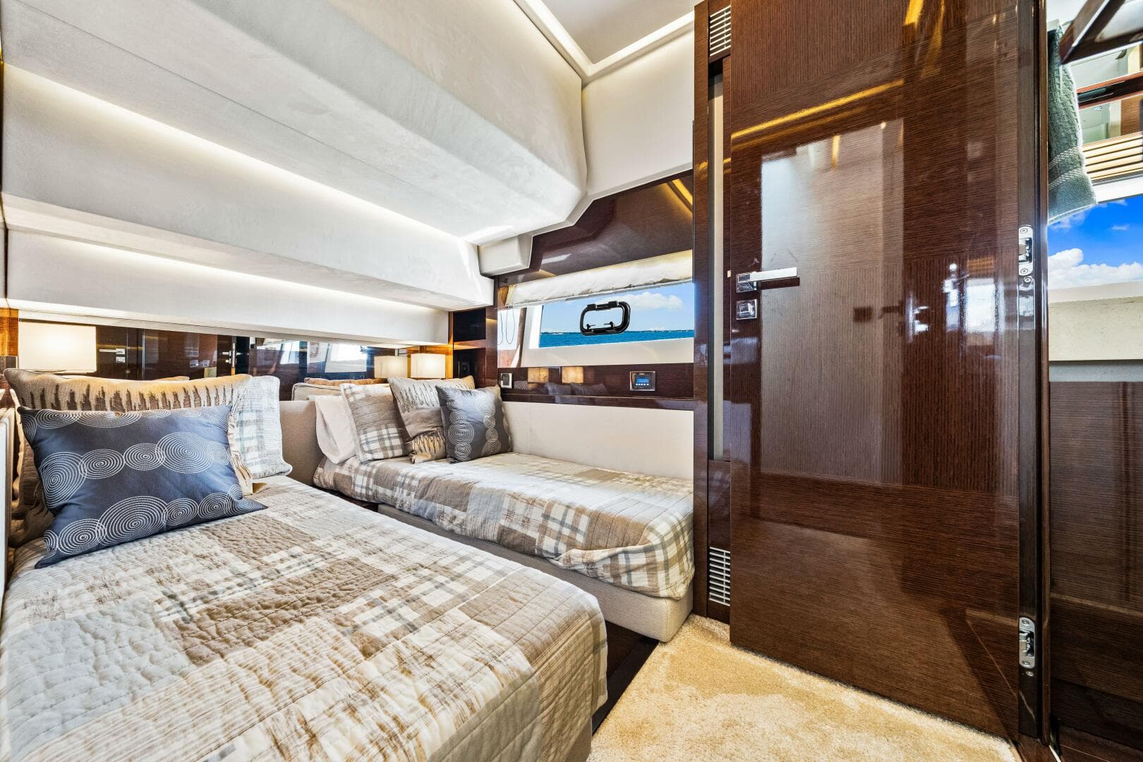 2019 Prestige 630 Flybridge — photo 55