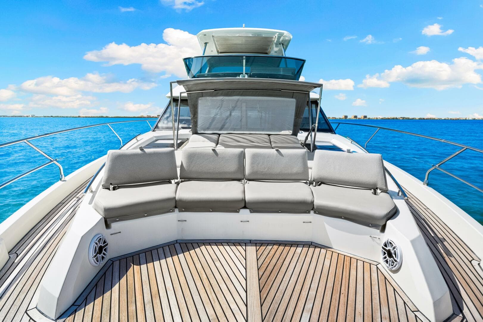 2019 Prestige 630 Flybridge — photo 3