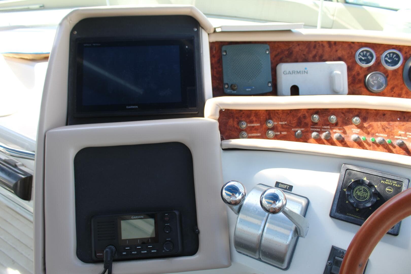 1996 Sea Ray 500 Sundancer — photo 19