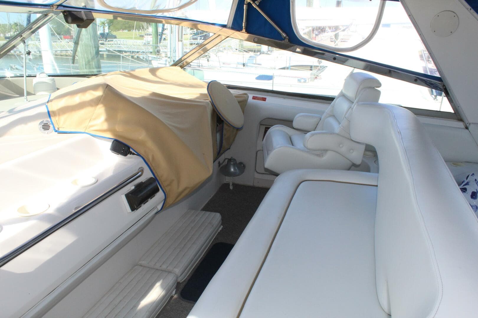 1996 Sea Ray 500 Sundancer — photo 17