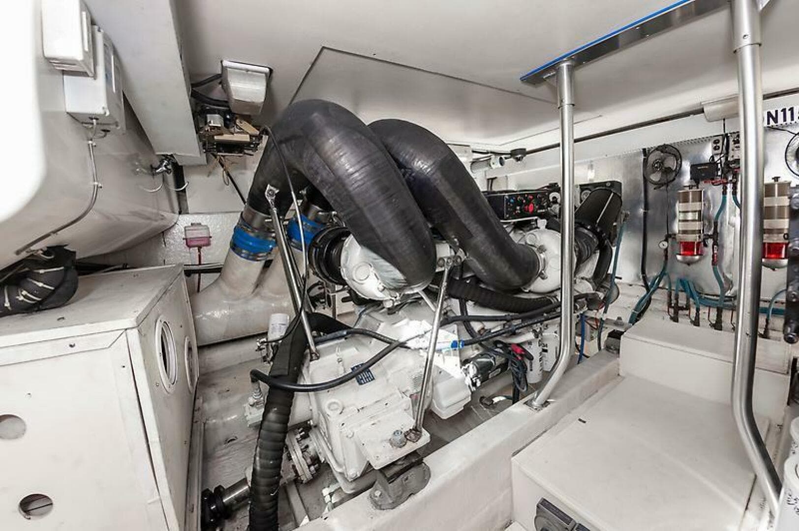 2003 Ocean 57 Convertible — photo 62