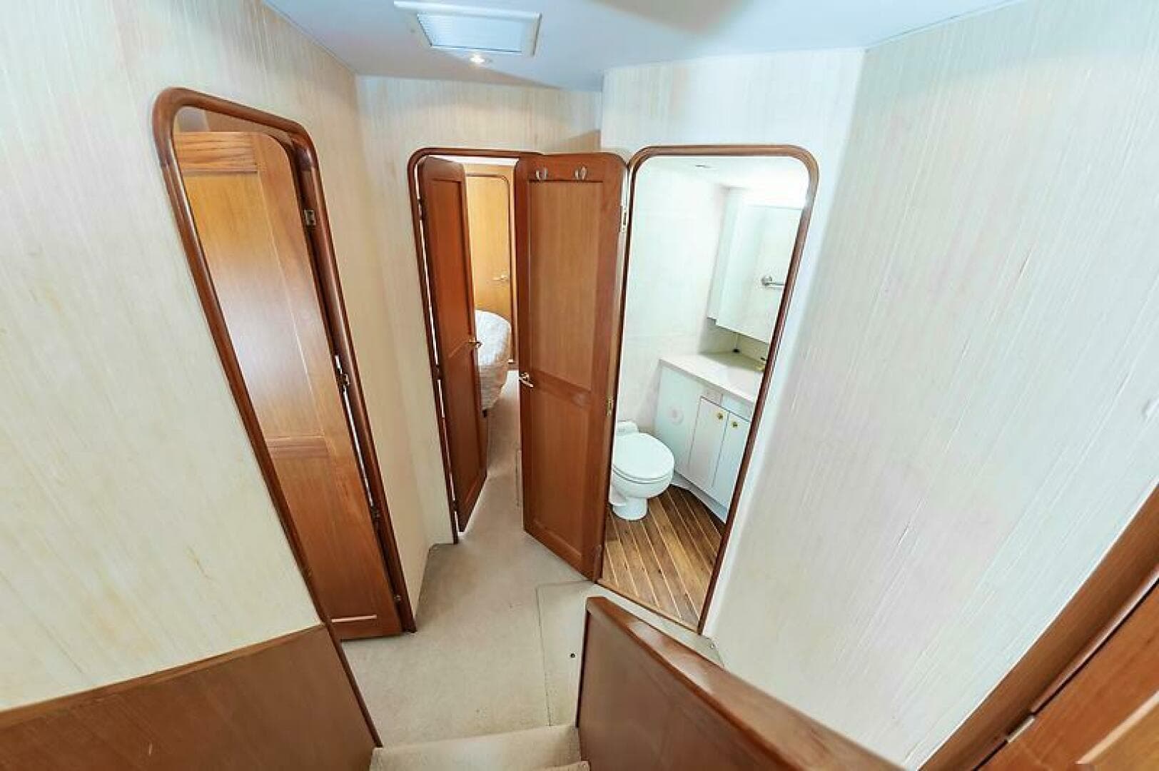 2003 Ocean 57 Convertible — photo 39