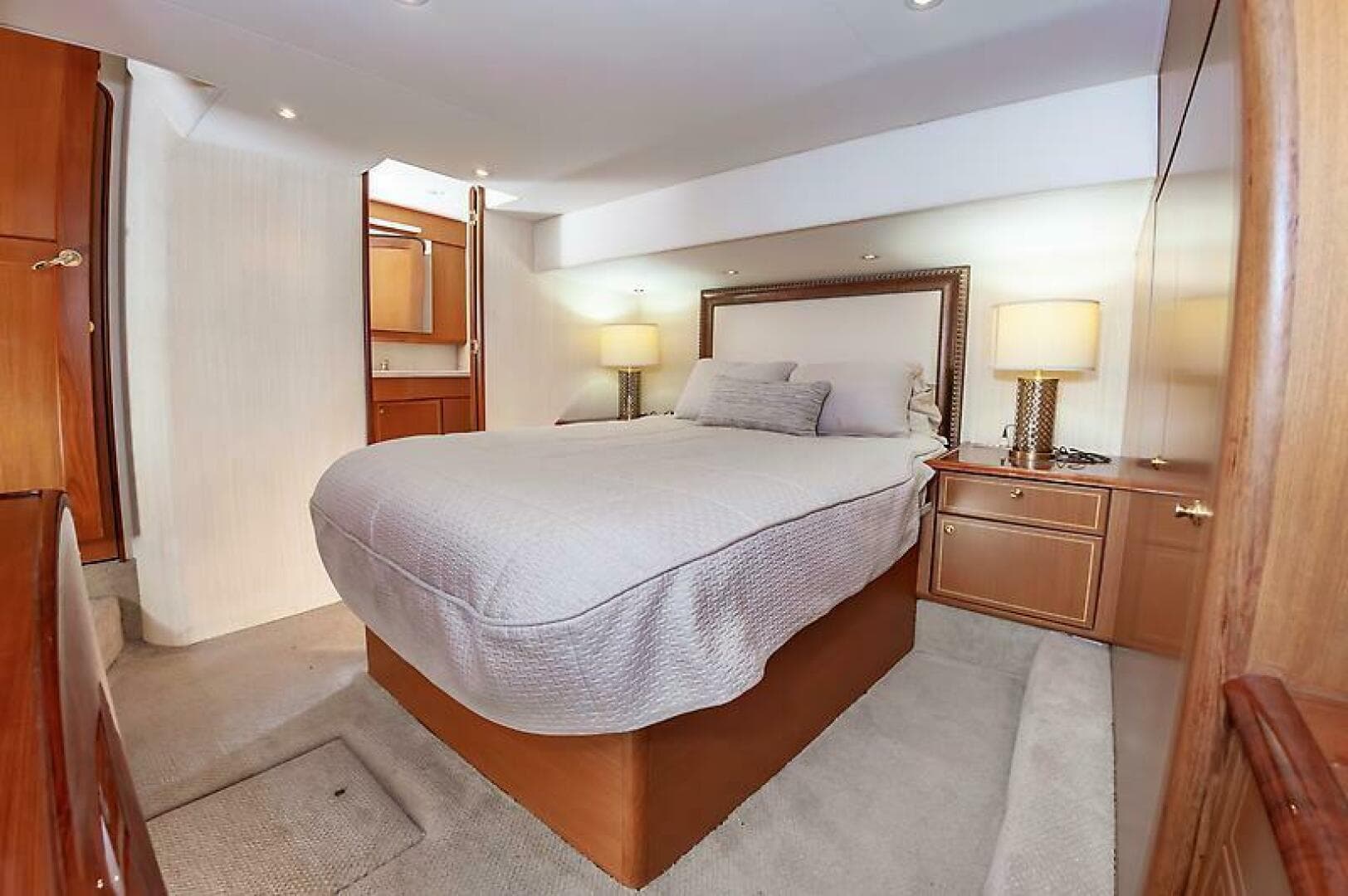 2003 Ocean 57 Convertible — photo 48