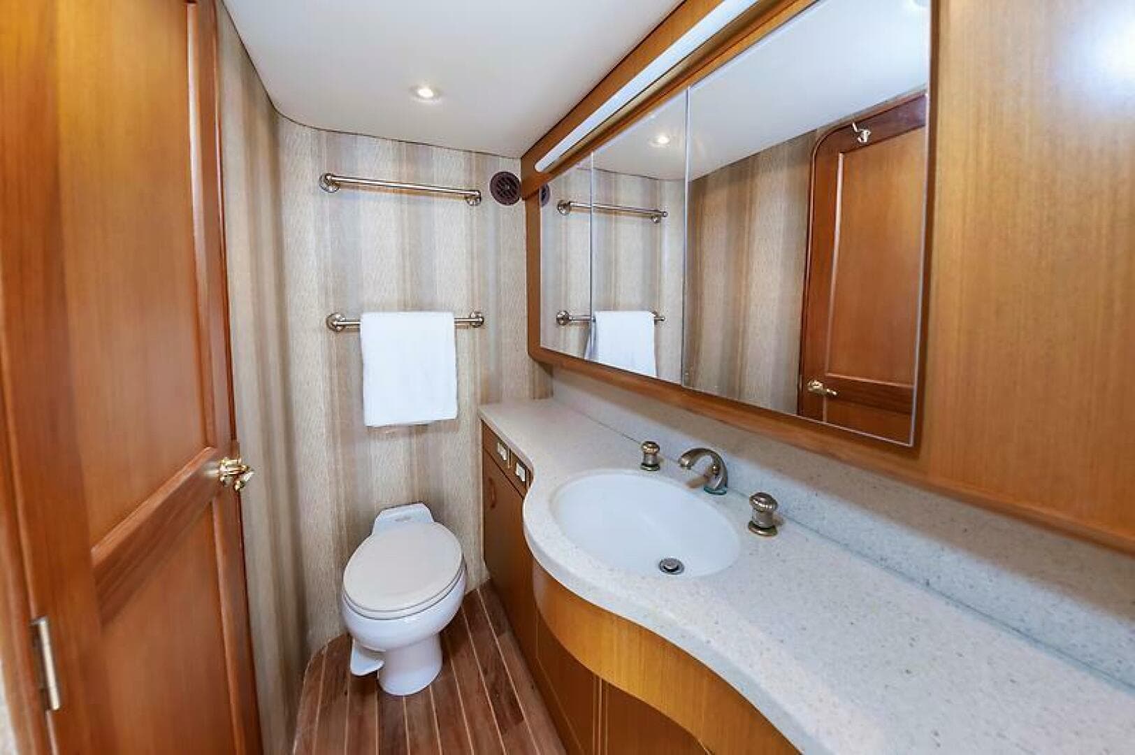 2003 Ocean 57 Convertible — photo 50