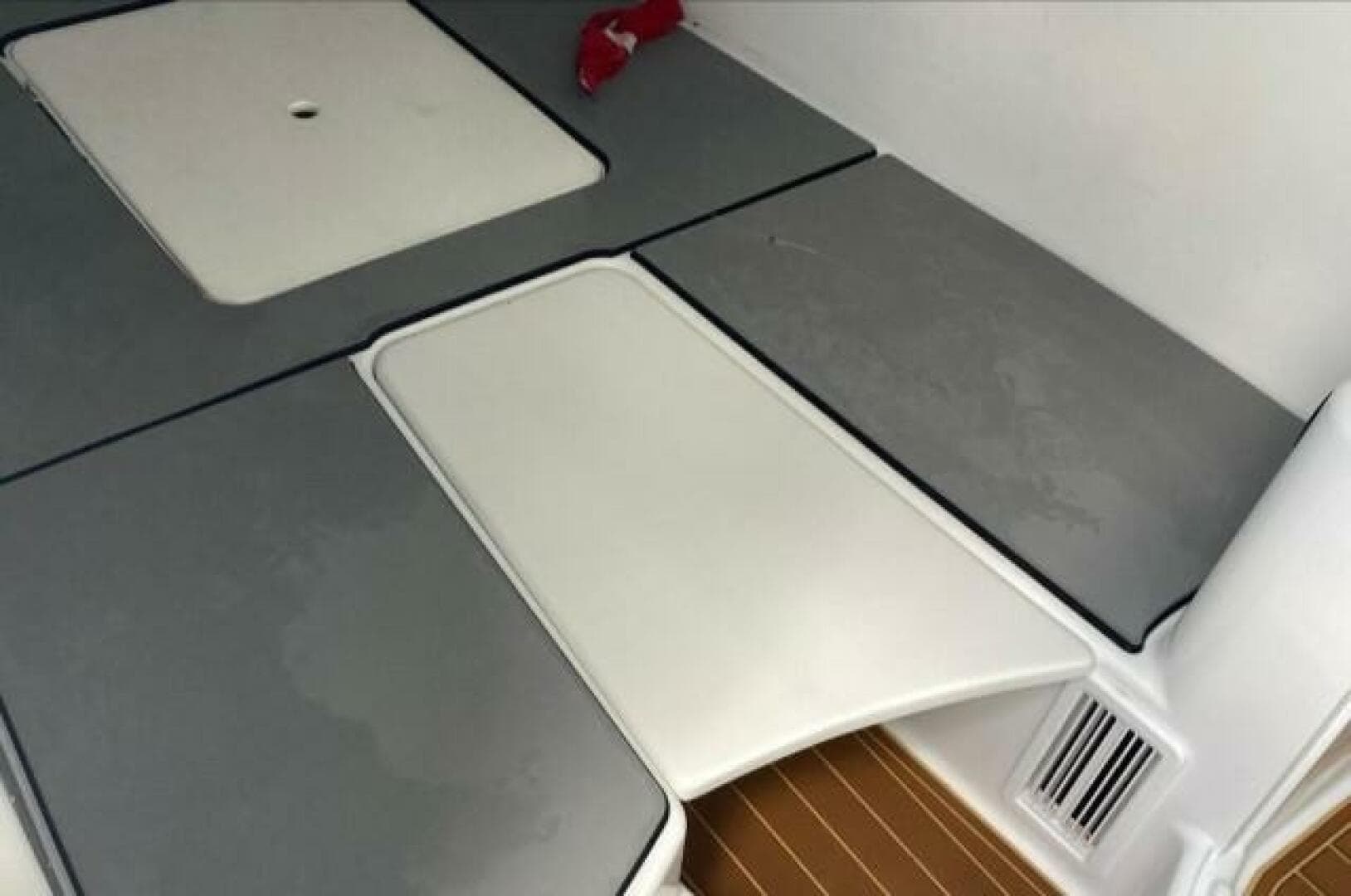 2019 Yellowfin 42 Offshore — photo 32