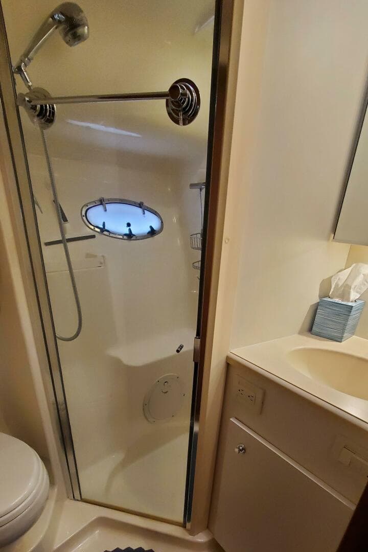 2006 Tiara Yachts 4200 Open — photo 28