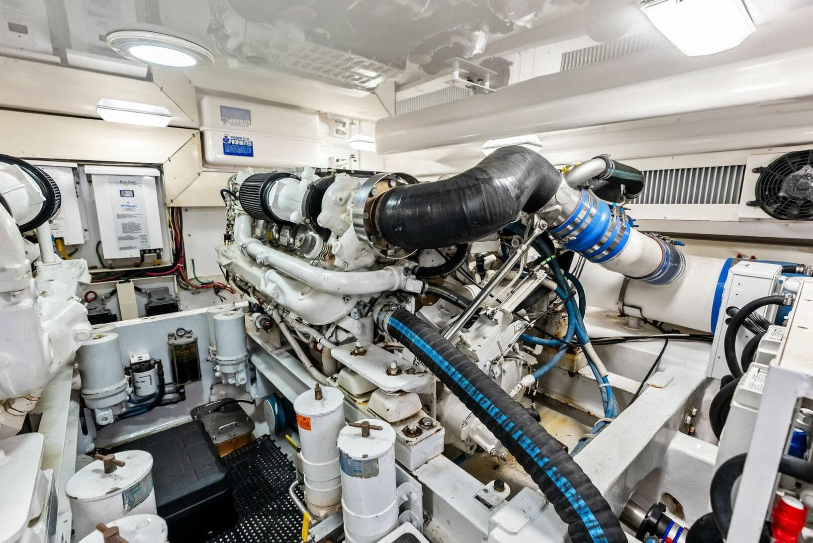 2003 Viking 45 Open — photo 57