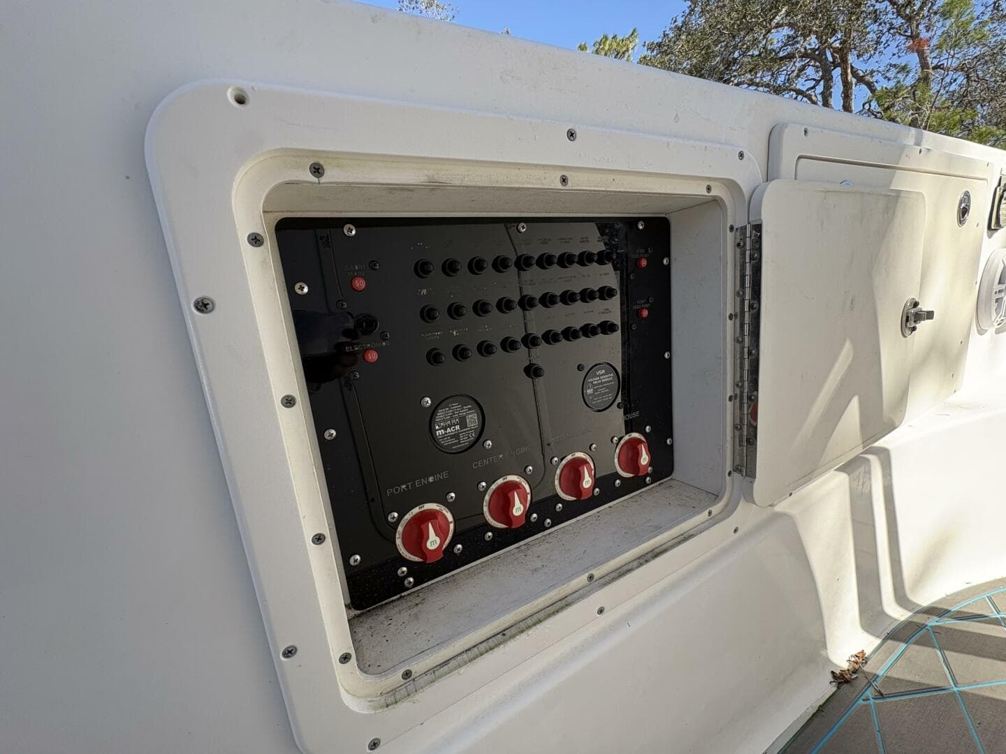 2008 Wellcraft 35 Scarab Sport — photo 42