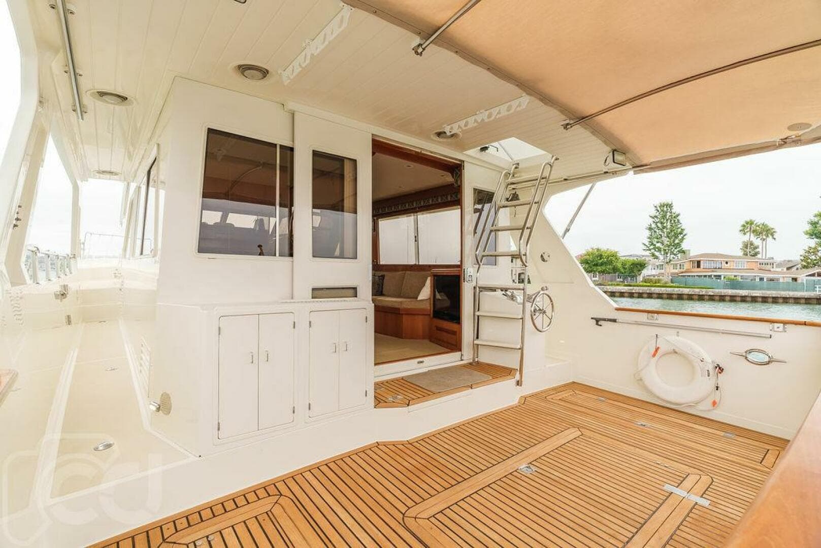 1999 Offshore Yachts 52 Pilothouse — photo 22