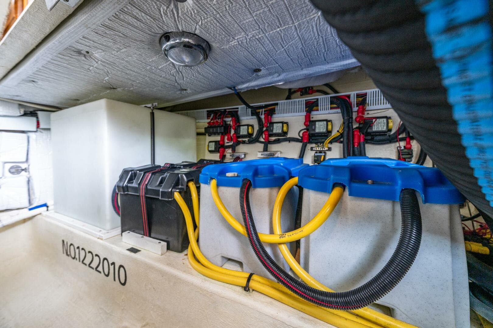 2010 Back Cove 37 — photo 54