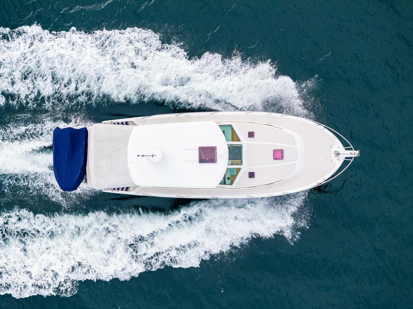 2010 Back Cove 37 — photo 18