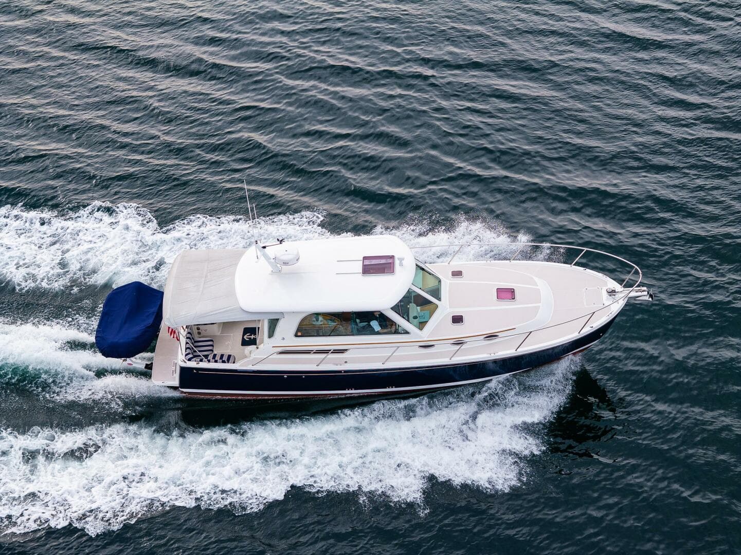 2010 Back Cove 37 — photo 17