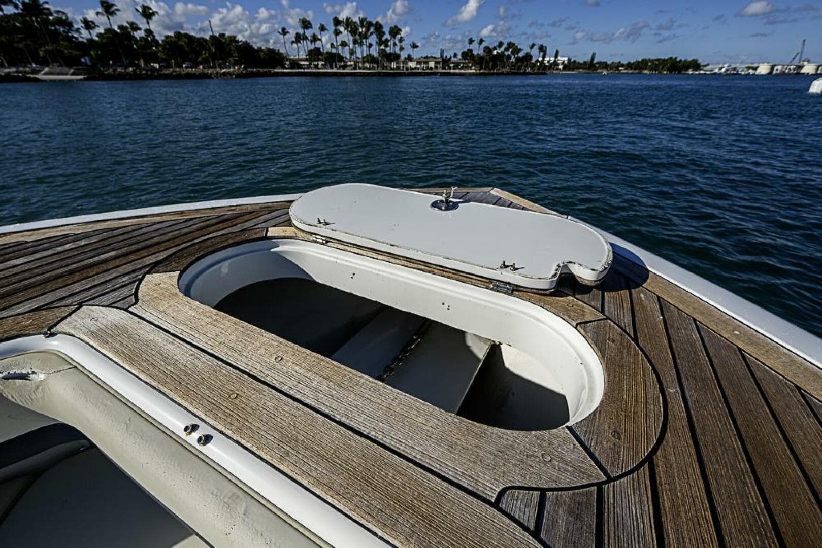 2010 Yellowfin 42 Offshore — photo 7