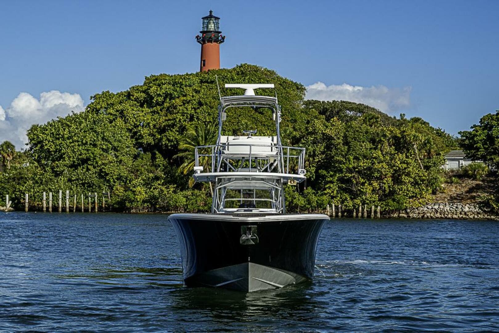 2010 Yellowfin 42 Offshore — photo 3