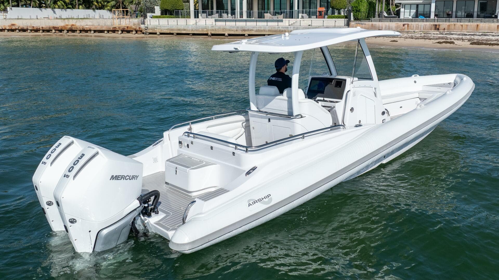 2025 Airship 340 — photo 6