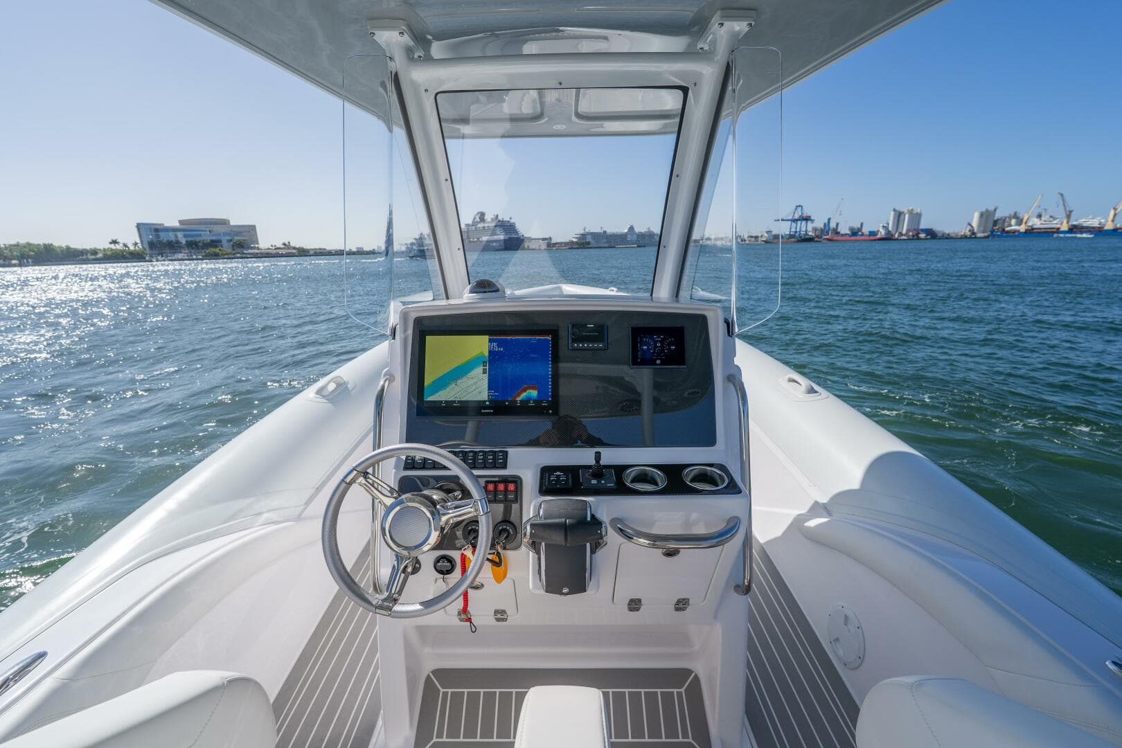 2025 Airship 340 — photo 32