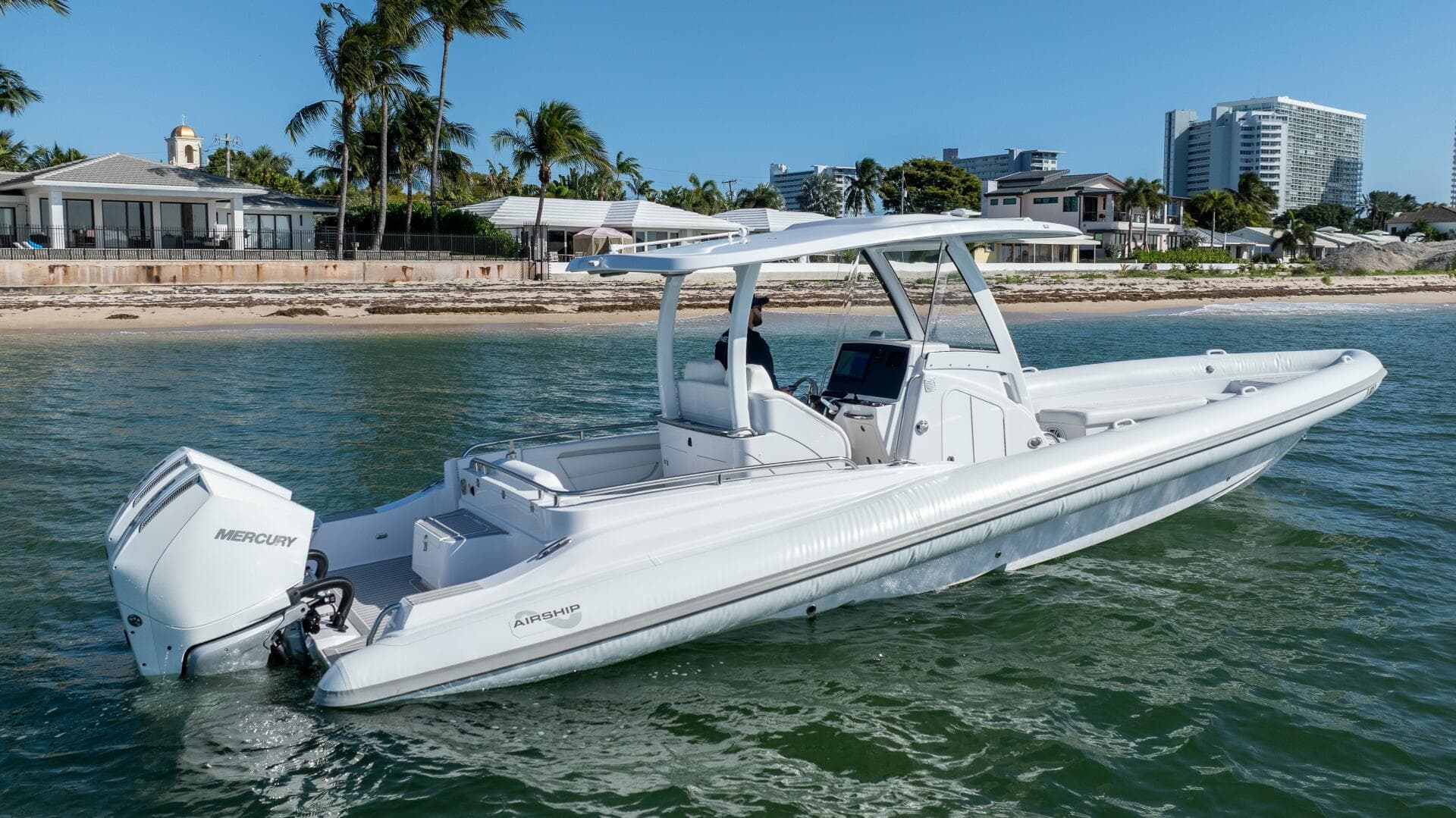 2025 Airship 340 — photo 4