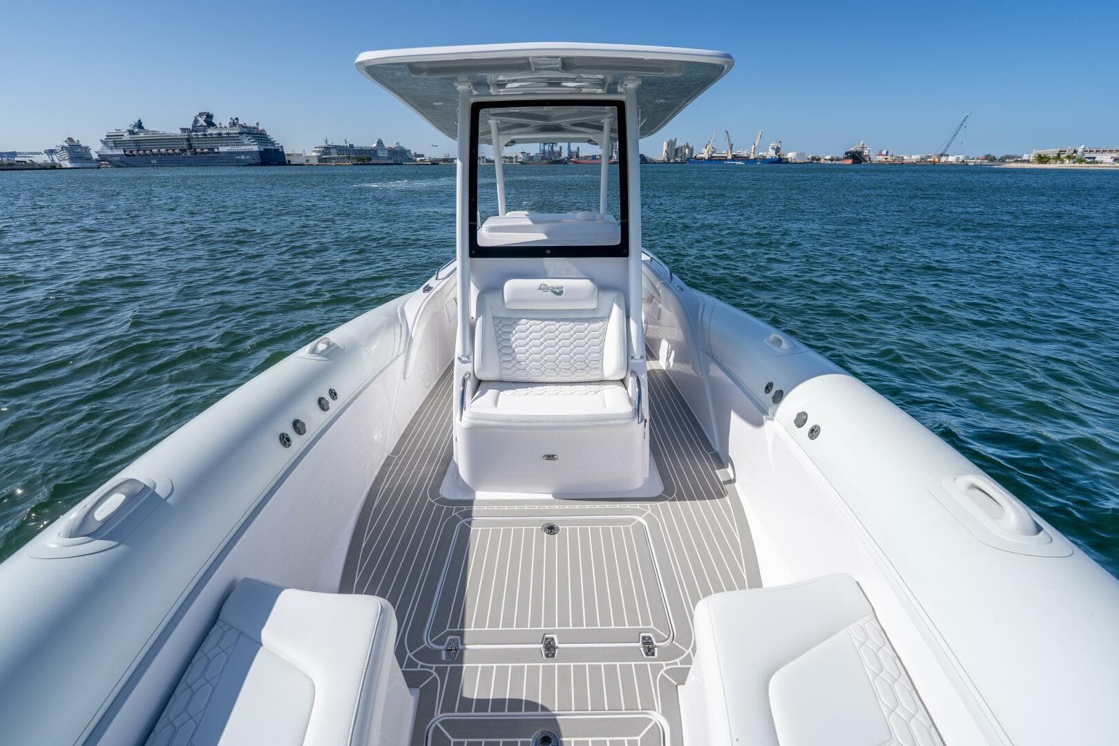 2025 Airship 340 — photo 28