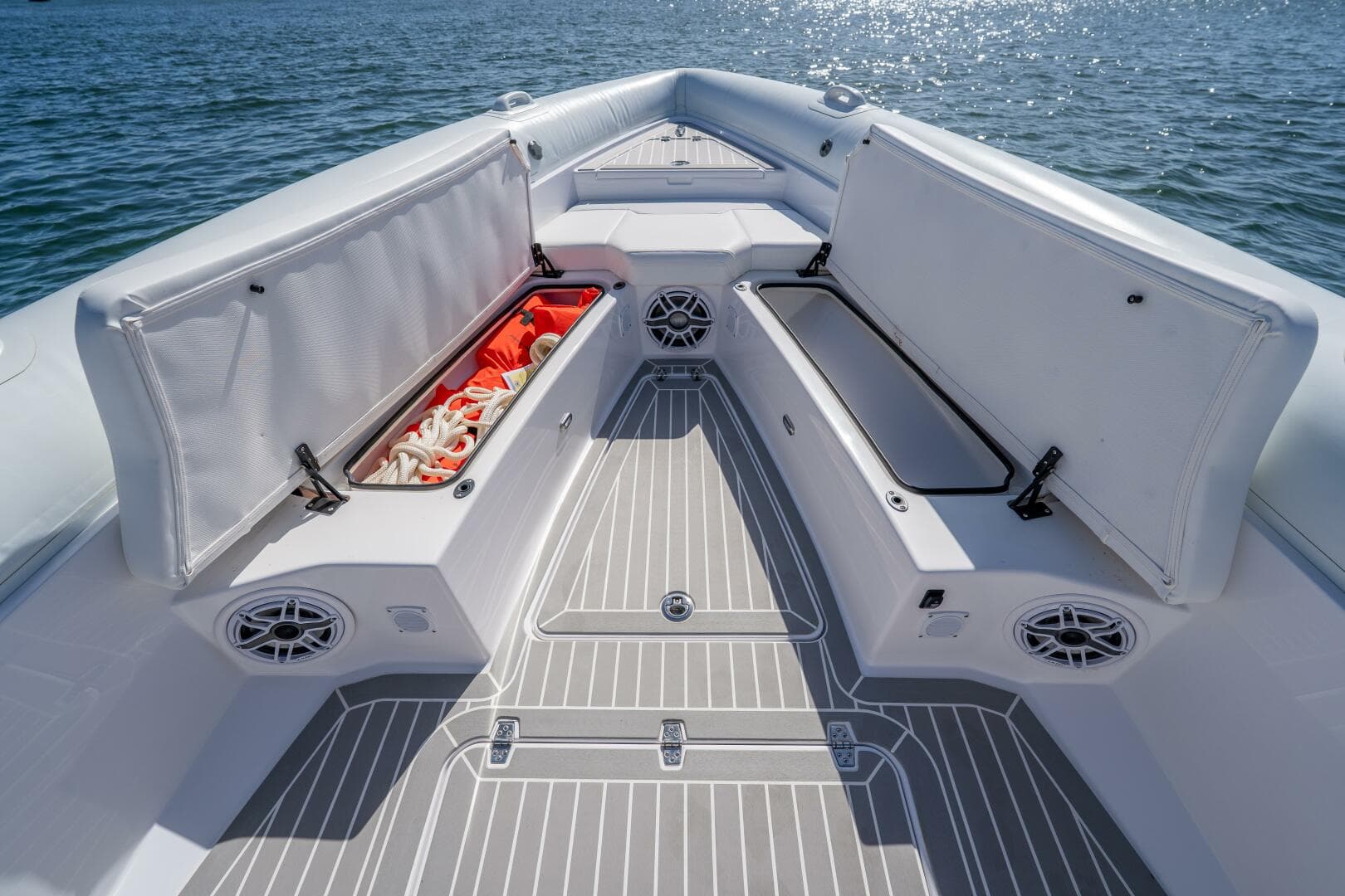 2025 Airship 340 — photo 22