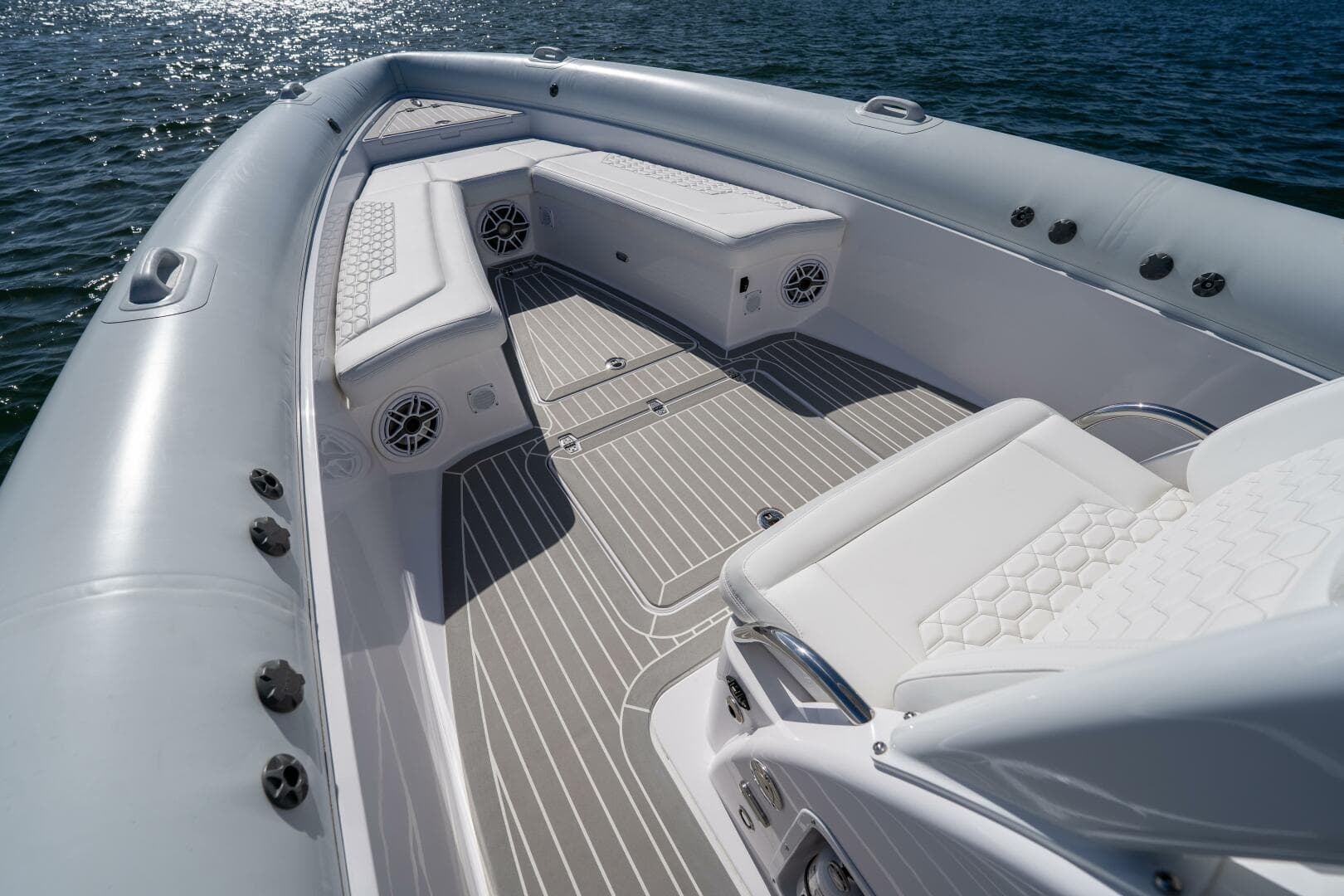 2025 Airship 340 — photo 20