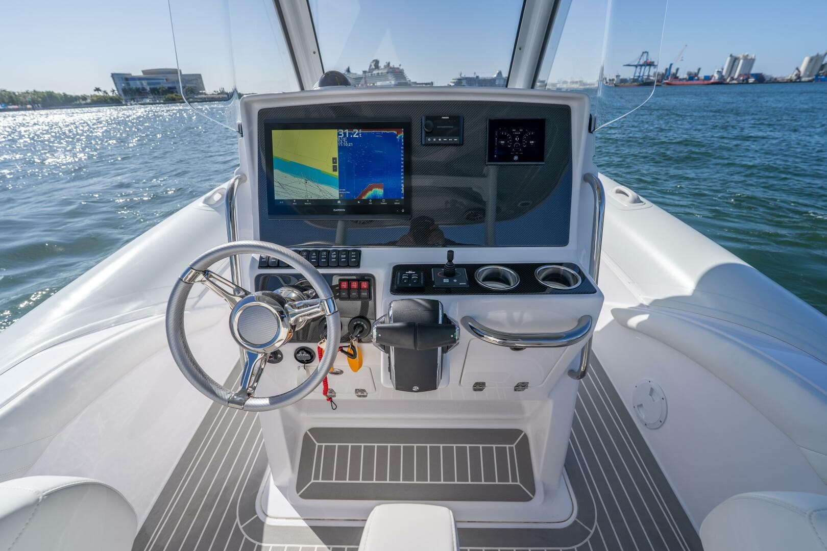 2025 Airship 340 — photo 33