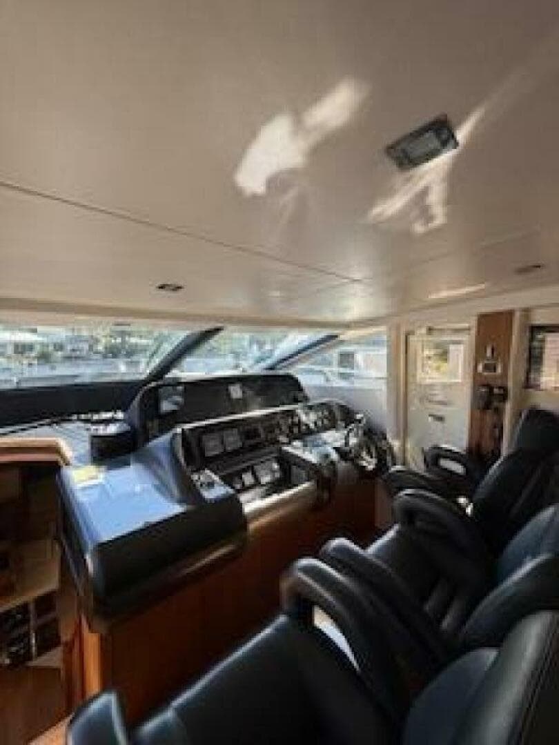 2012 Sunseeker Predator Sport Yacht 74 — photo 25