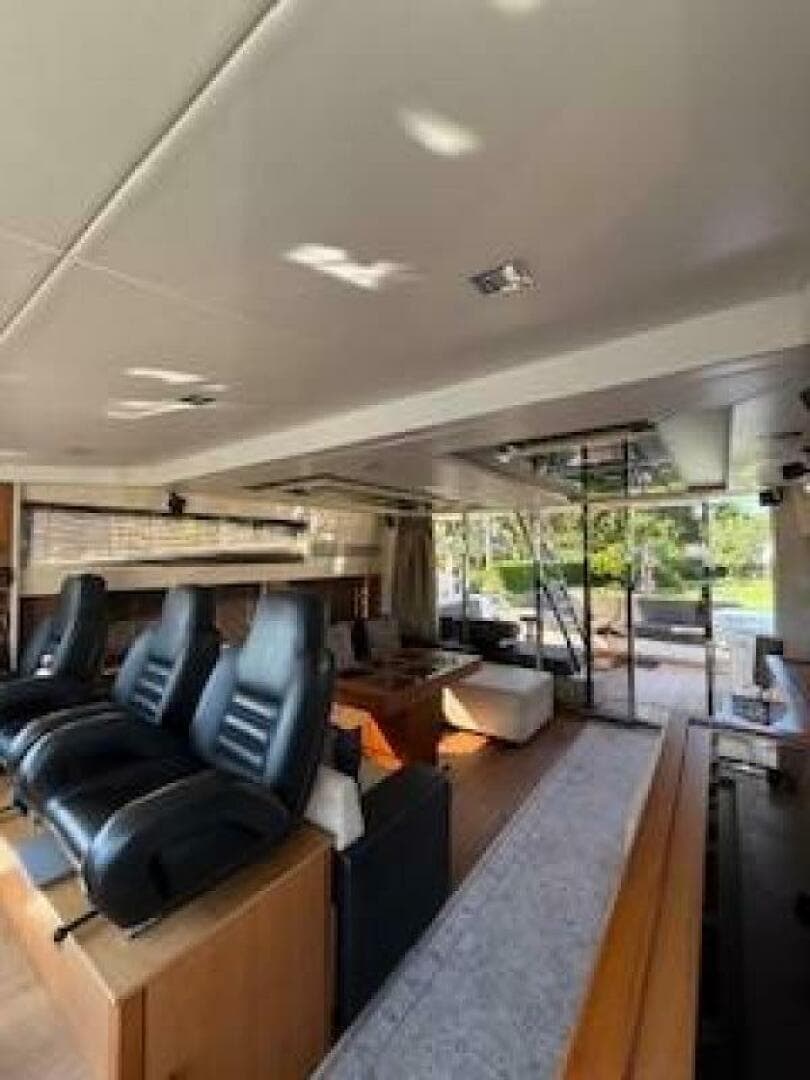 2012 Sunseeker Predator Sport Yacht 74 — photo 12