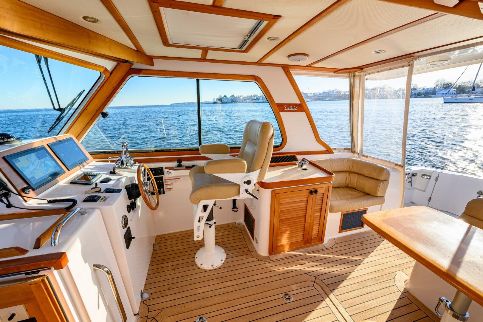 2009 Sabre 42 Hard Top Express — photo 17