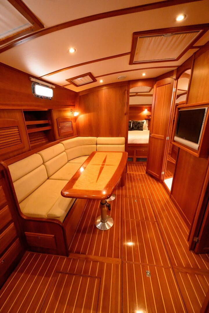 2009 Sabre 42 Hard Top Express — photo 23