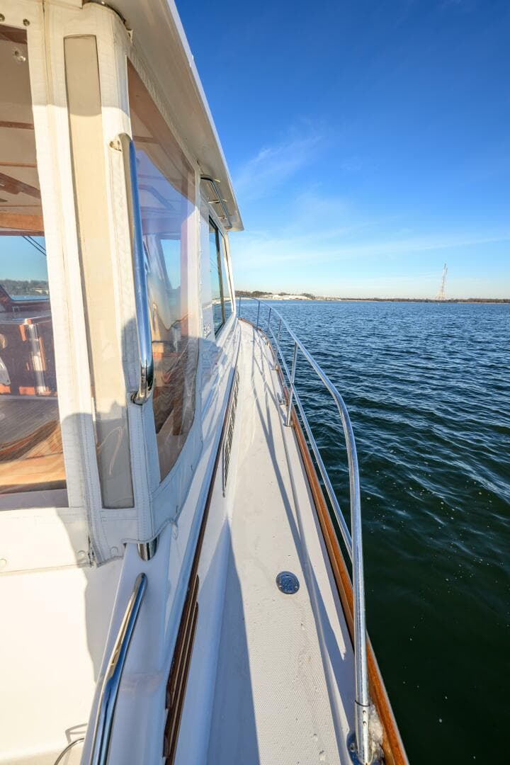 2009 Sabre 42 Hard Top Express — photo 13