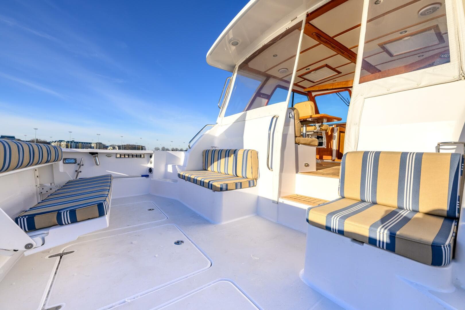 2009 Sabre 42 Hard Top Express — photo 21