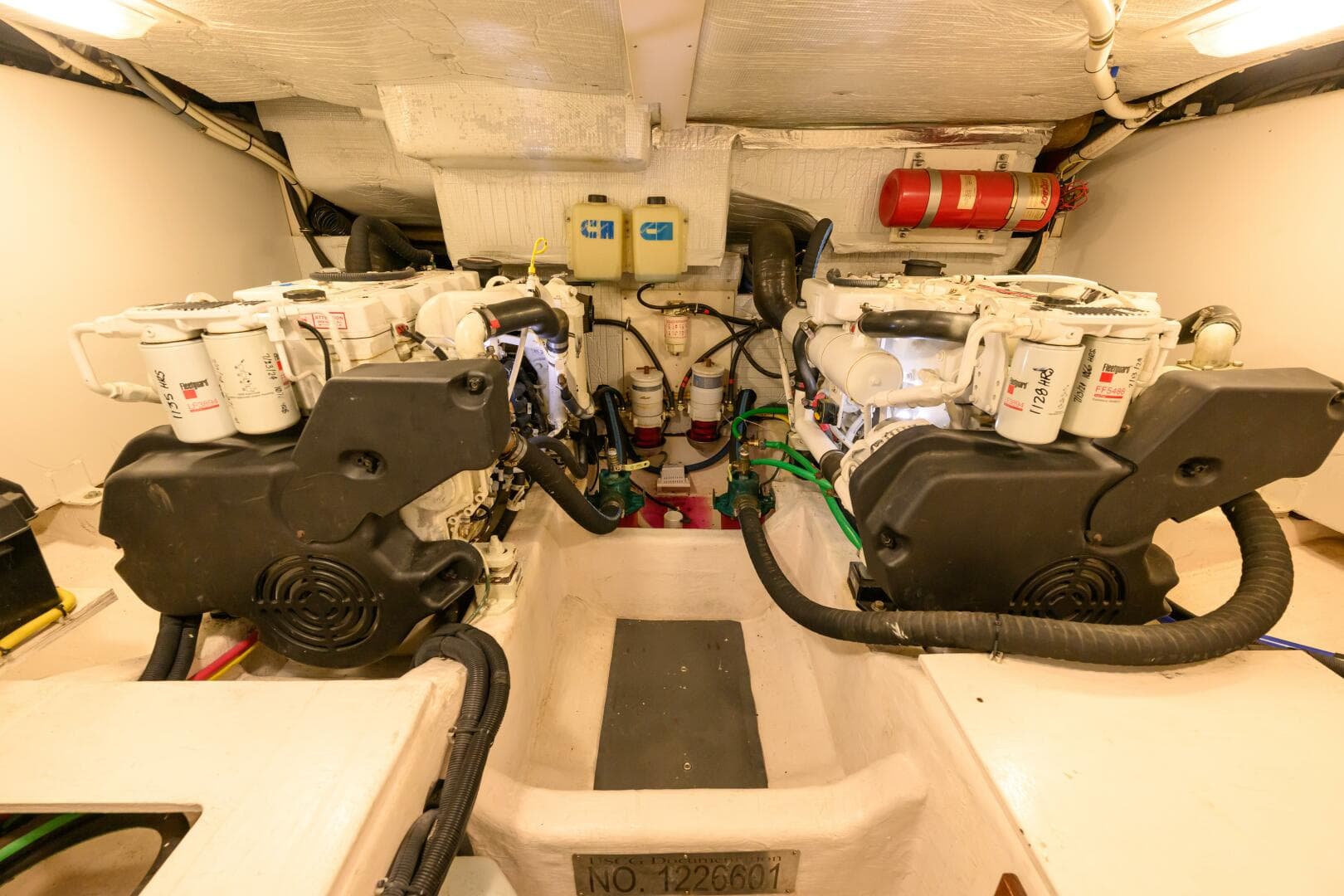 2009 Sabre 42 Hard Top Express — photo 39