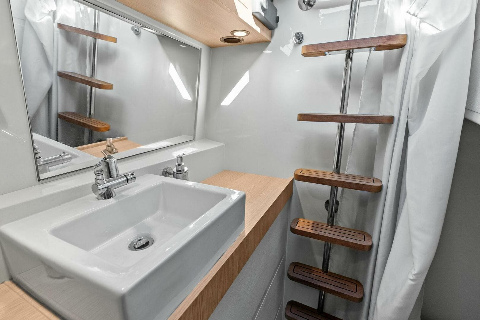 2015 Riva 63 Virtus — photo 77