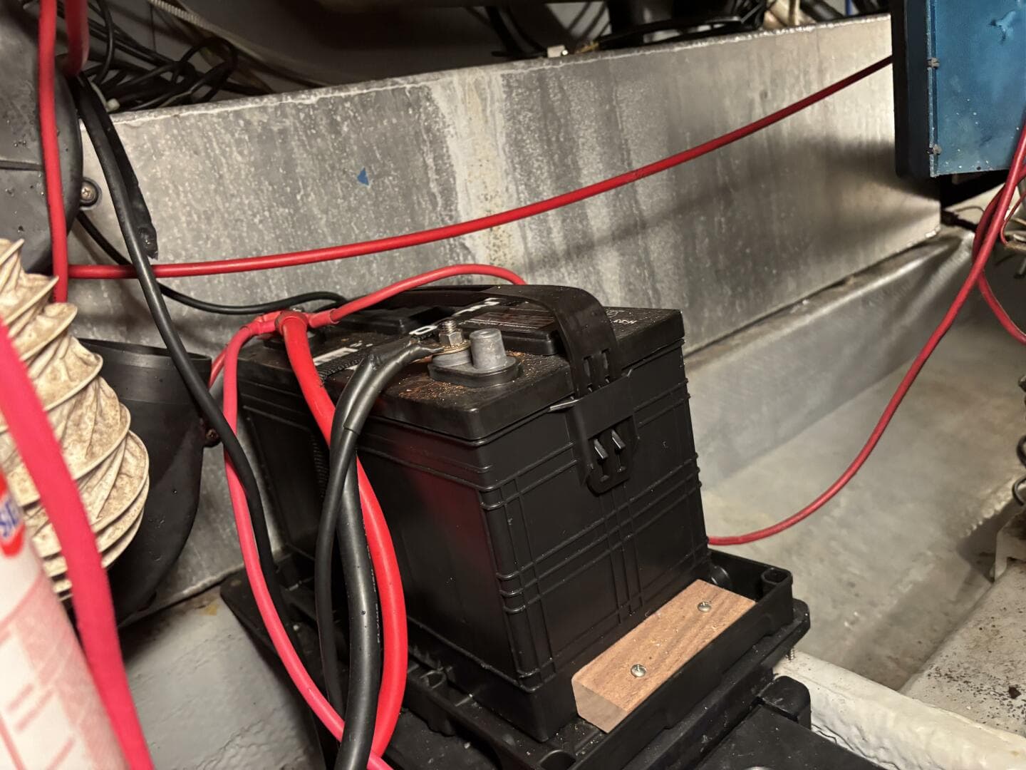 2004 Mainship Pilot 30 Rum Runner II — photo 49